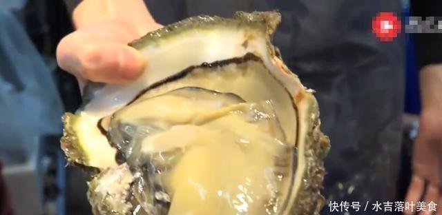 日本|日本生蚝个头很大,一次吃下一个2斤重