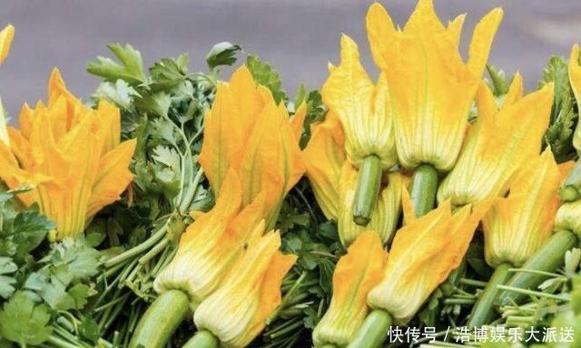 人到中年，3种食物换着来，排毒养颜，滋润肌肤，好处多多