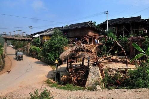 中年|云南旅游，去3个冷门小镇，感受不一样的云南