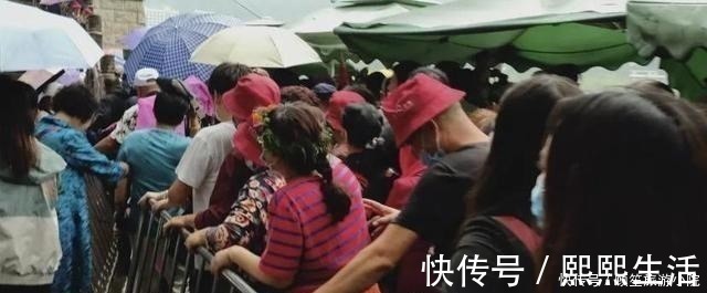 节假日|这个古镇厉害！吐槽声不断差评也不少，门票贵却依旧游客如织