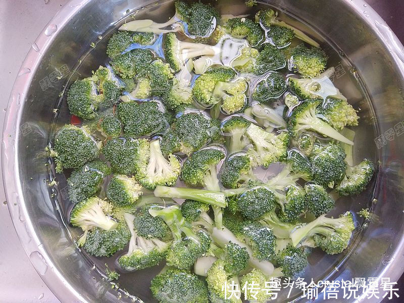 吃沙拉不等于吃草，食材搭配很重要，有荤有素，清爽美味更健康