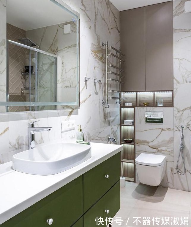 玄关|发现一位55岁阿姨的家,那叫一个温馨,拍照给大家瞅瞅,超羡慕