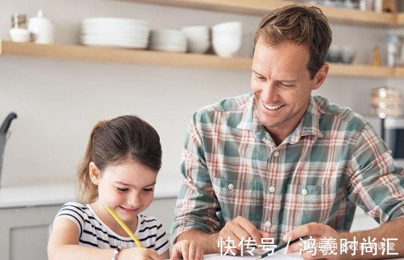 弹钢琴|6岁之前,孩子不宜过早学3项技能,尤其第二个