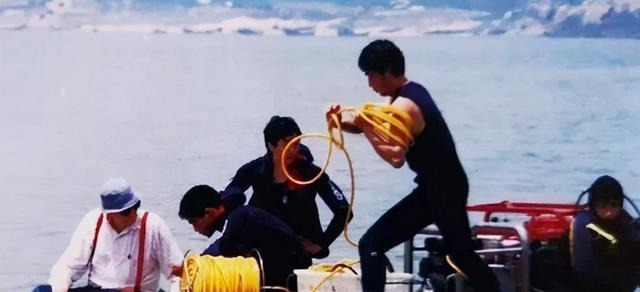 海底|真有海底宝藏康熙沉船5万件青花瓷,市值5亿美金无压力