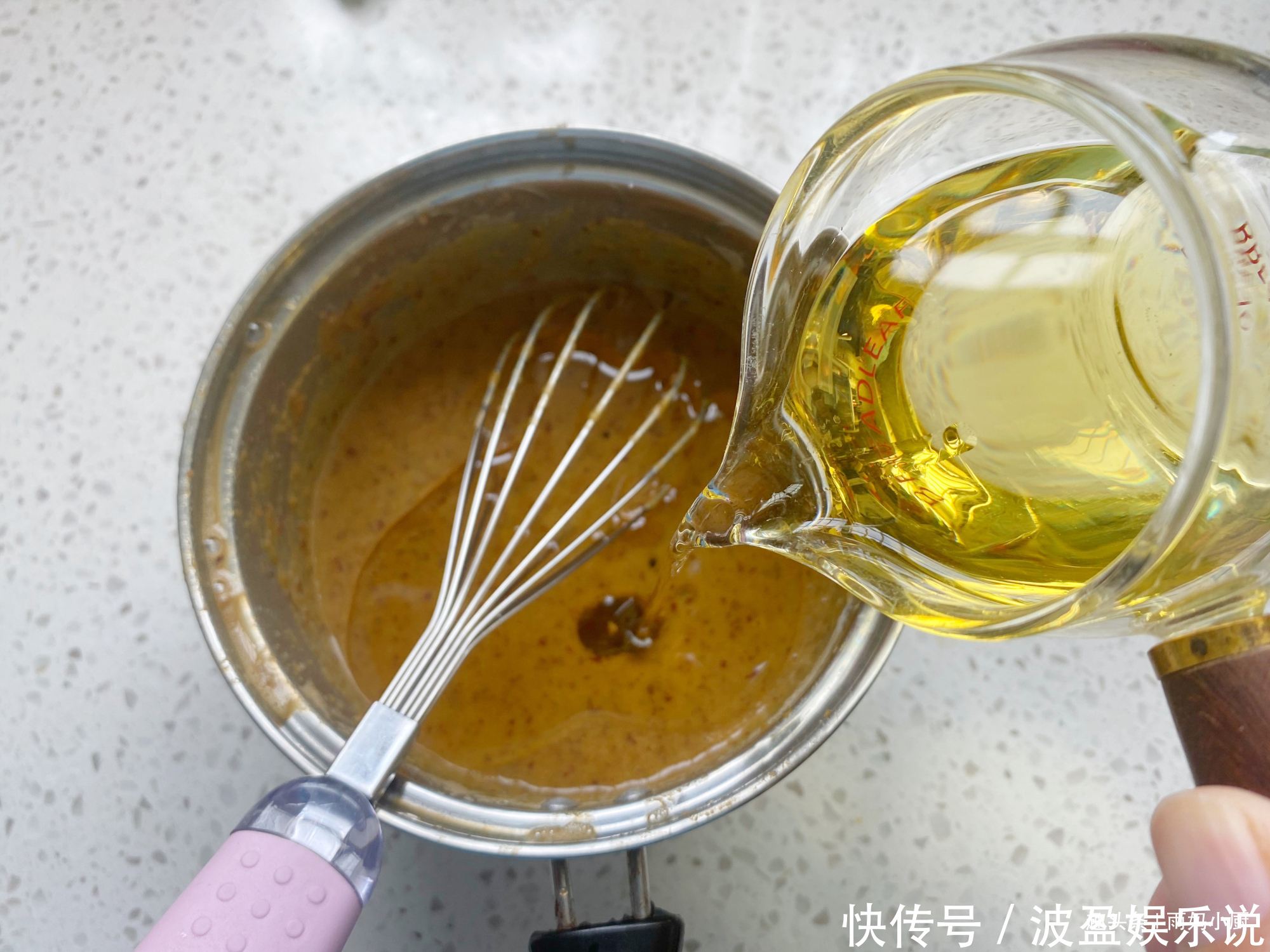  口感|红枣别只会煮饭了，用来做蛋糕枣香浓郁，口感松软越吃越香