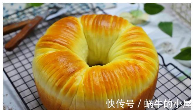 拉丝|手揉面包怎样轻松揉出膜?1个小技巧,15分钟出膜,面包柔软拉