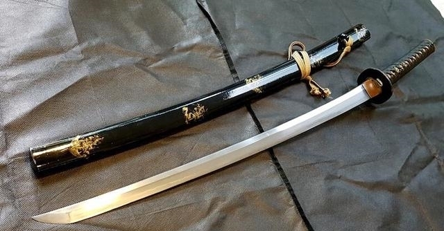 东西方的冷兵器文化,妖刀村正与大马士革钢刀