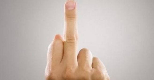 竖中指|肝好不好,“竖中指”就知道?如果没3个信号,肝脏还算不错!