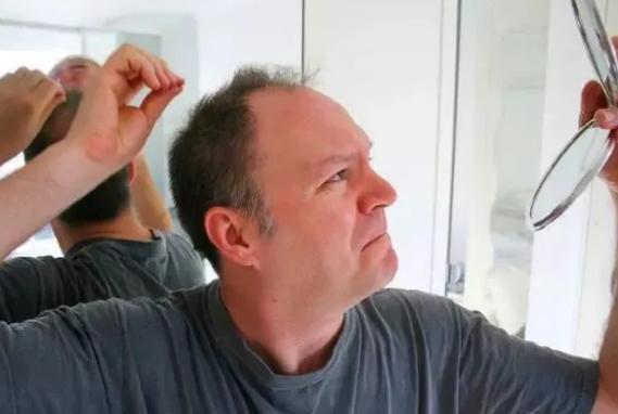 蒲公英|男人,出现5种迹象,说明已经老了,哪怕只占了1个,也要开始保养