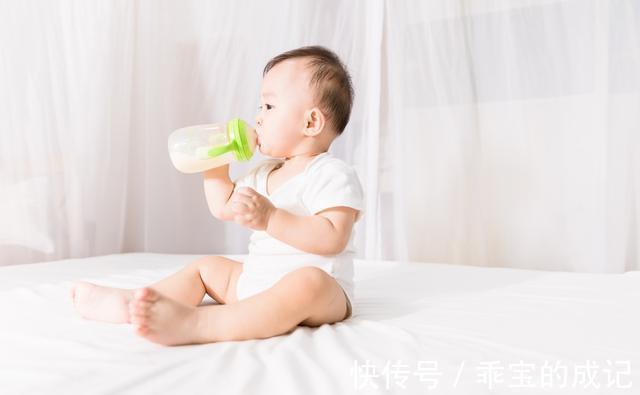 喂养|宝宝有这六大表现不要再喂了!当心过度喂养伤了宝宝