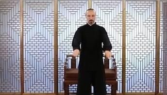 别管男女，每天甩手10分钟，坚持一段时间，3大好处统统归你