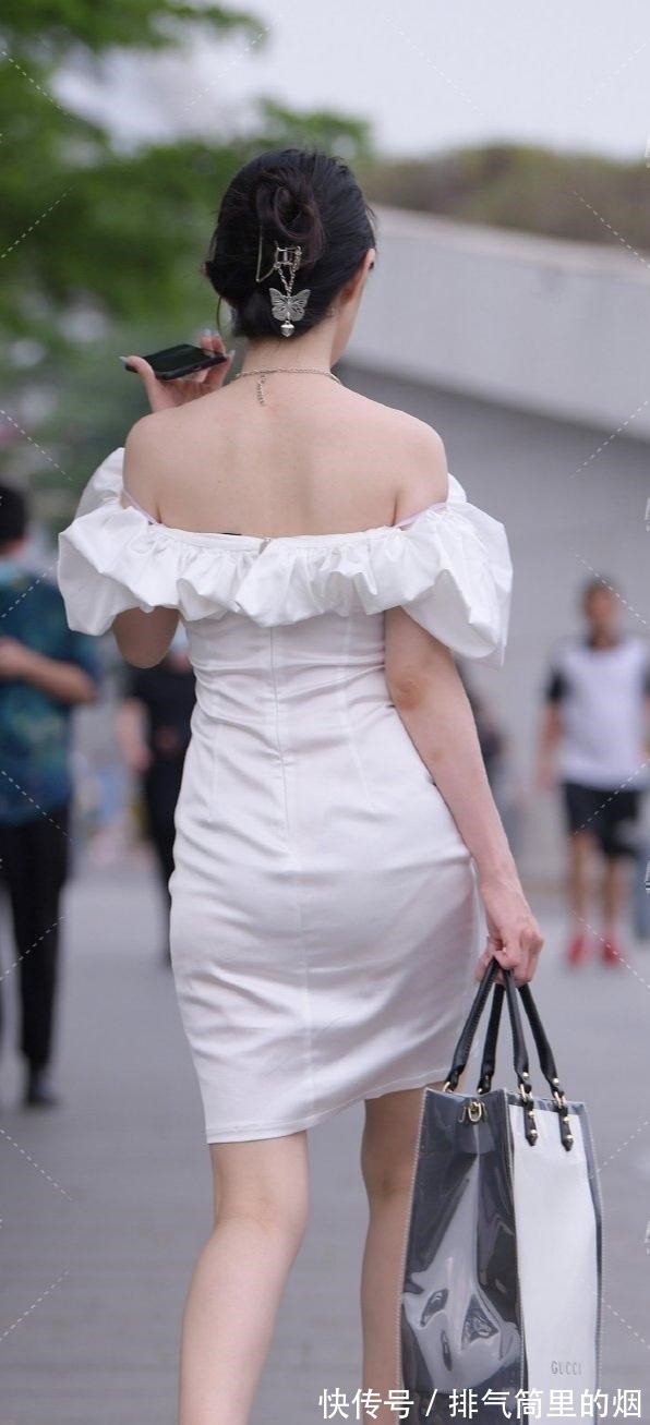 包臀裙 活泼减龄的包臀裙塑造出时尚新颖的穿搭,秀出高级美感,灵活多变!