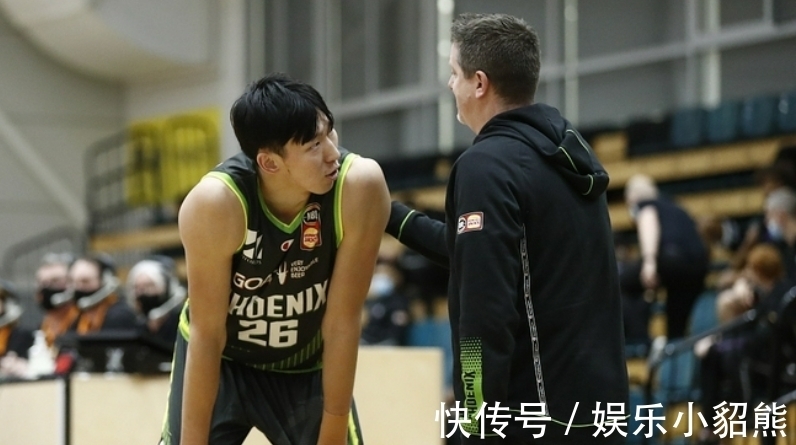 伊拉瓦拉老鹰队|17分12板！周琦要是再向上走一步，那么就会有NBA球队送出合同了