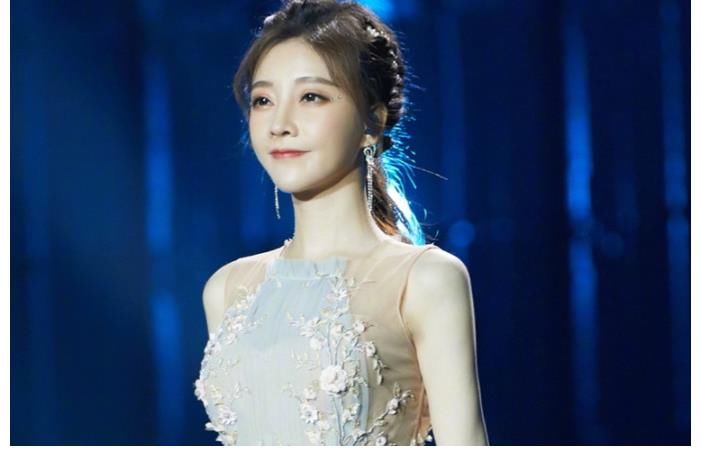 《宇宙音乐之夜》艺人禁忌:冯提莫好真实,看到胡春杨笑出猪叫