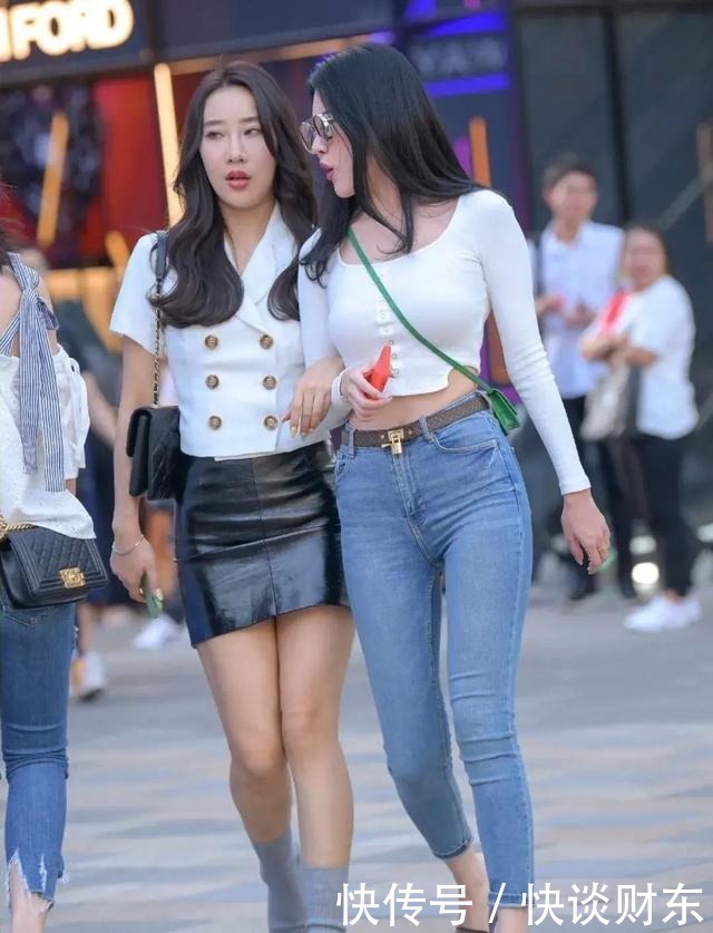 魅力|牛仔裤不仅简约修身,不仅时尚,而且带来了自信和魅力