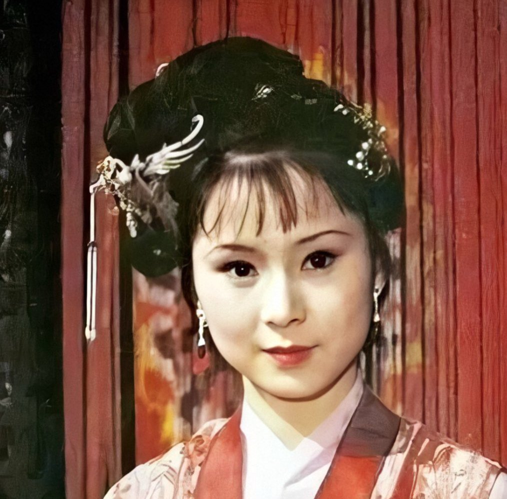 怡红院|读《红楼梦》:一哭晴雯,你太傻,二哭晴雯,你太痴