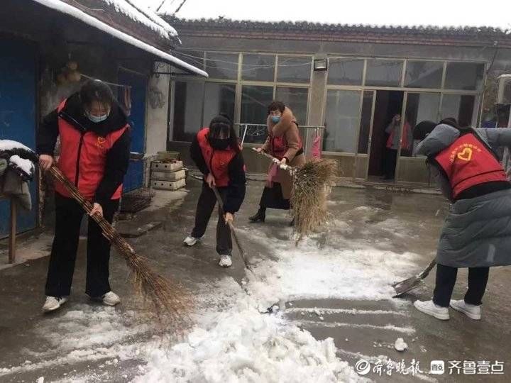 志愿者|公益合伙人｜上街入户，这个雪天，成武县志愿者们的行动亮了