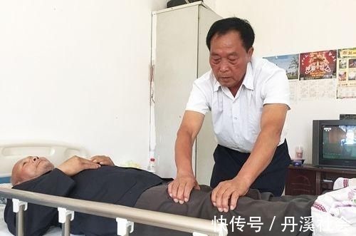 膝盖骨|健不健康根据腿就可以清楚,常揉3处,气血足,腿脚好