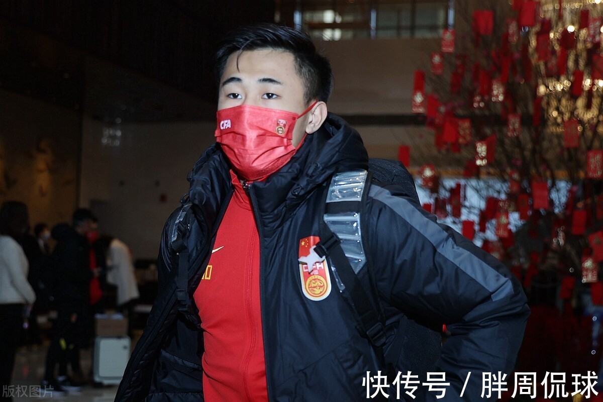 国足|上海海港弄巧成拙!疯狂签国脚自讨苦吃?或彻底无缘中超冠军