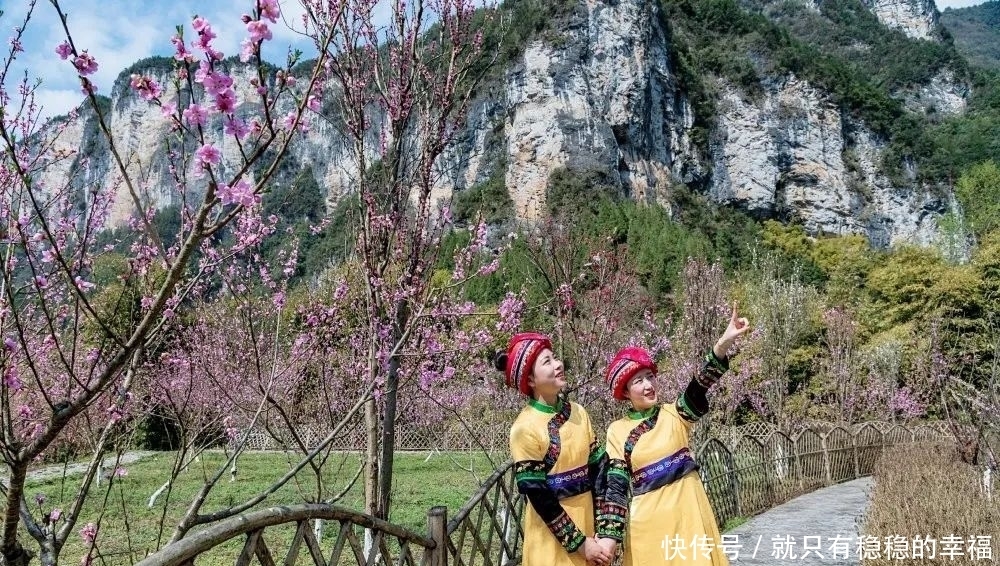 中国宣汉：春风十里，三月花海艳巴山