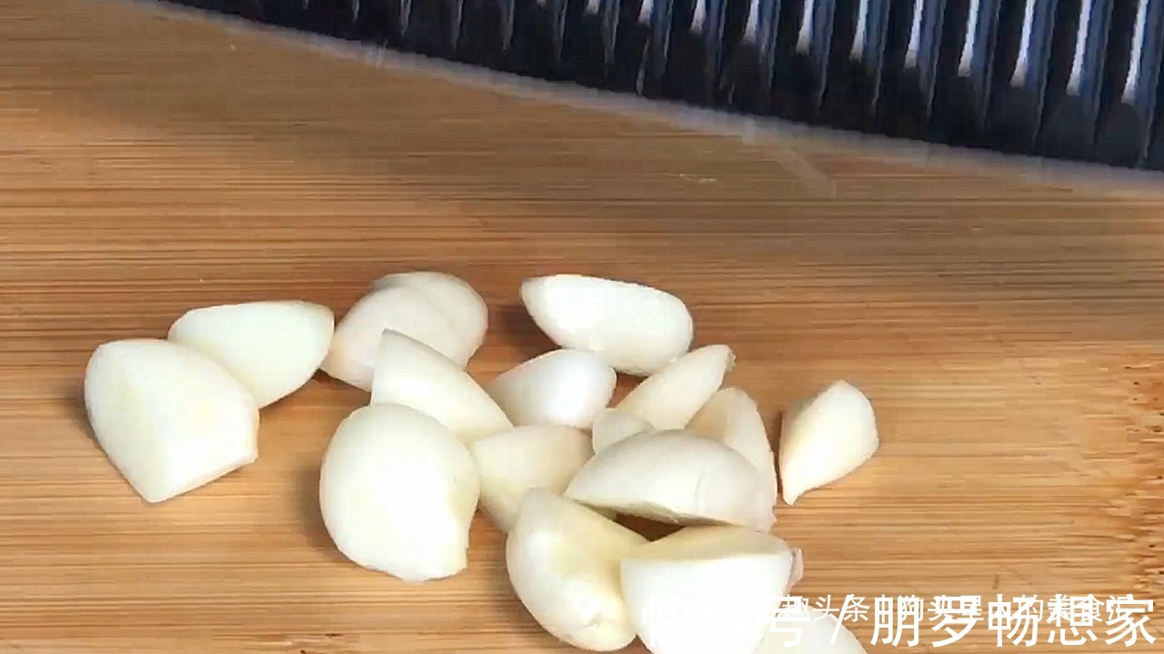 做法|做排骨,不要焯水跟油炸了,教你一个做法,软烂脱骨,超下饭