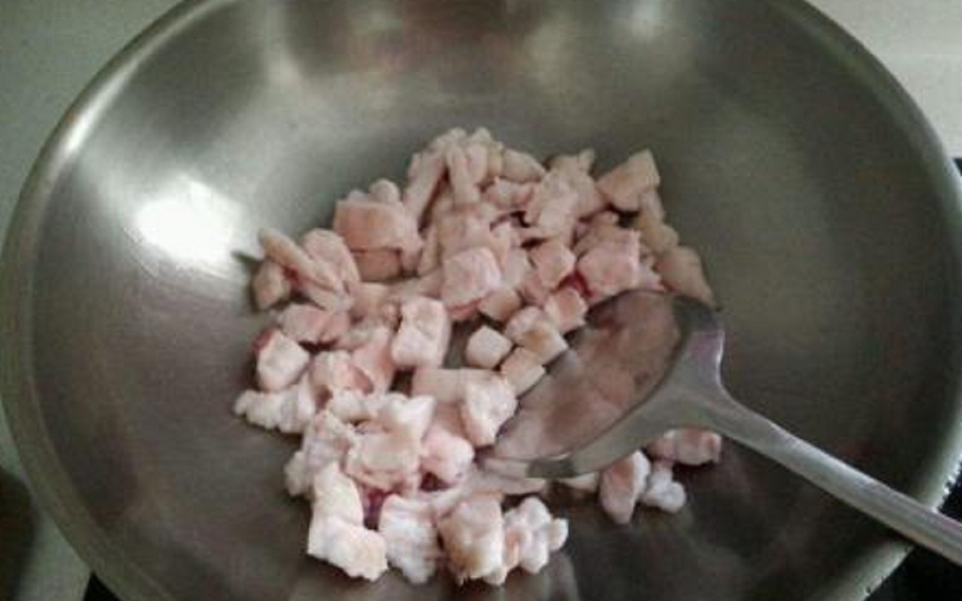 被骗|吃猪油对人体是有害还是有益，别再被骗，现在才明白