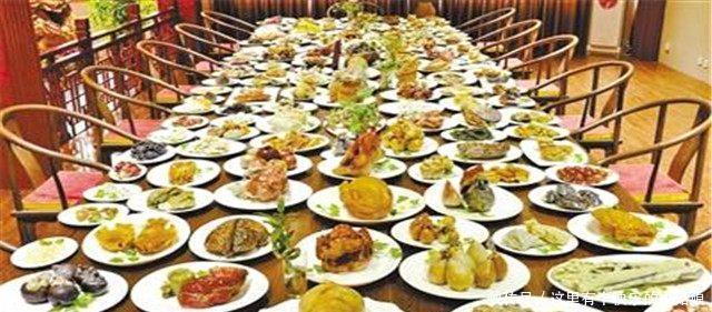 筷子|为什么皇帝用膳时,同道菜一般不能超过3筷子今天总算知道了!