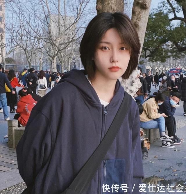 脖子|有这4个特点的女生,短发颜值更高!别再一味的选择长发,土挫圆