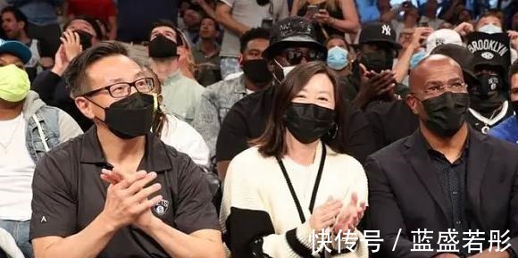 老板娘|篮网老板蔡崇信妻子罕见露面！60岁颜值气质依旧，NBA最美老板娘！