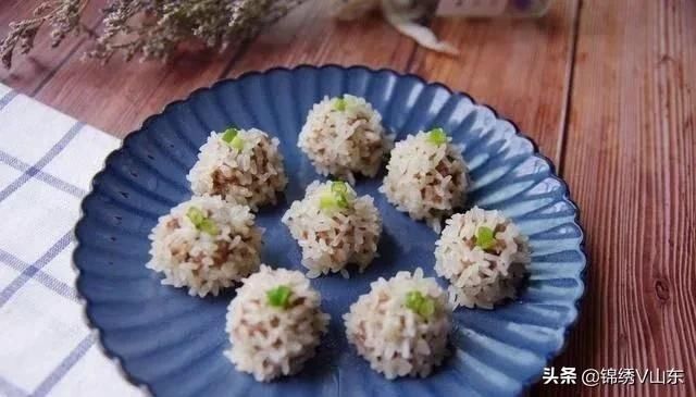 美味|周末聚会，我下厨做了12道快手菜，简单美味，一桌菜30分钟搞定