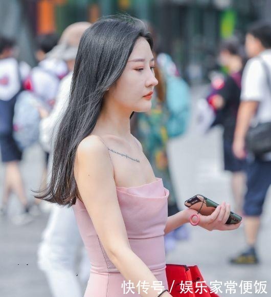 搭配|连衣裙穿搭活力十足，把女生烘托得亭亭玉立，效果满满
