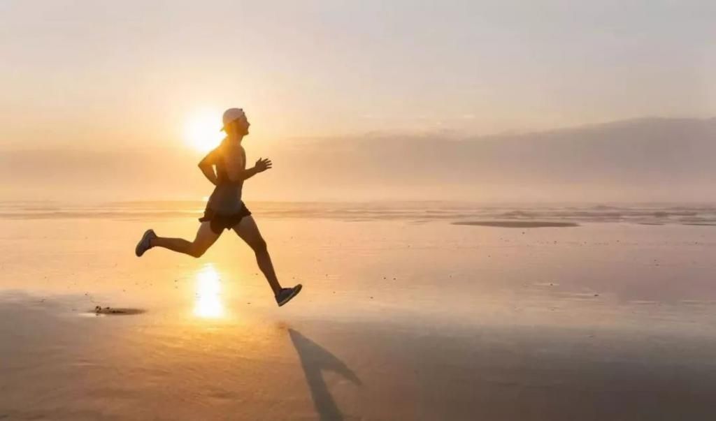 崔凌云|夜读丨运动，是治愈一切的良药