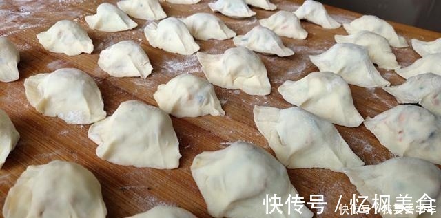 教您素馅饺子的吃法,不放肉,不放鸡蛋,做法简单,吃一次就上瘾