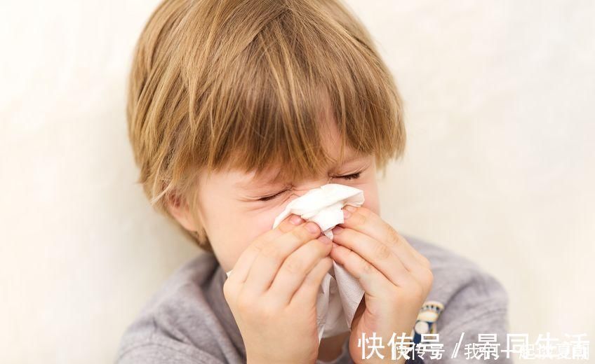 鼻腔|孩子频繁的流鼻血?提醒:或是这些原因引起,教你如何快速止血