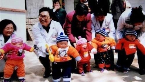 全国|18年前,35岁高龄产妇诞下5胞胎,成全国首例,如今他们怎样了?