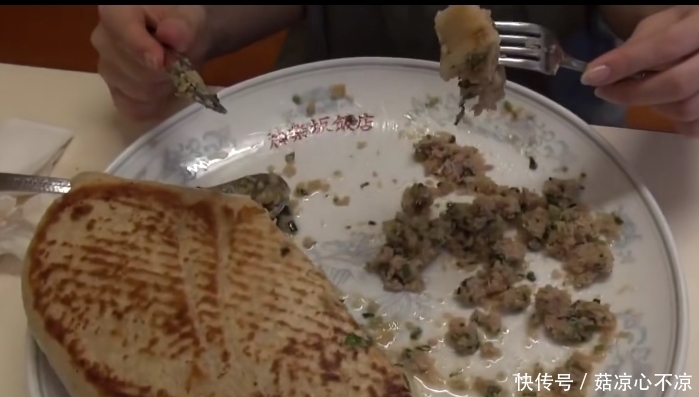 老板|最牛饺子馆,老板:半个小时吃完一个饺子终生免费