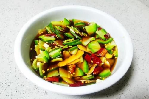 秋季正是吃它的时候，买来一腌一拌密封2小时，随吃随取，方便