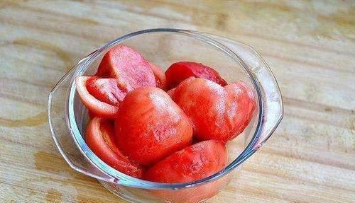 生吃熟吃西红柿,到底去不去皮?营养师告诉你是太脏,还是有营养