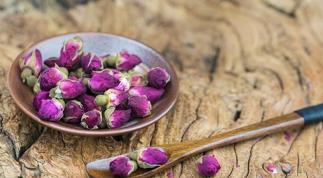 结节|查出甲状腺结节,4种蔬菜能少则少,呵护甲状腺,结节或慢慢消散