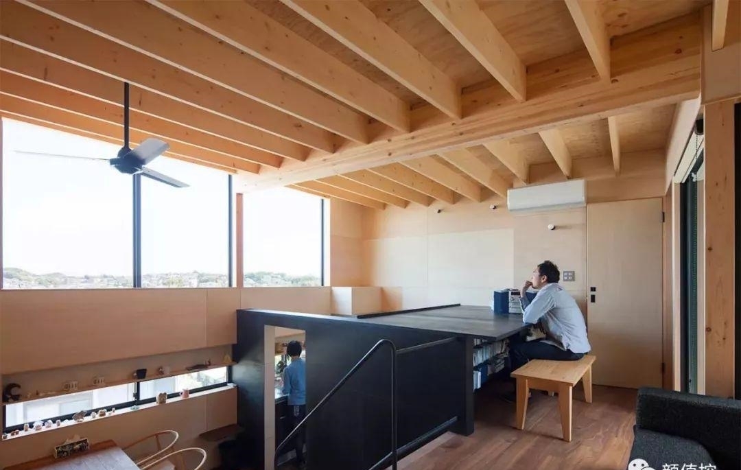 日本|日本设计师设计的房屋, 既能放置图书又能当梯子用, 还抗震