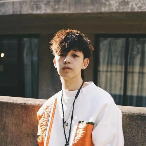 男生的哪些发型，会让你女神对你有好感 ？