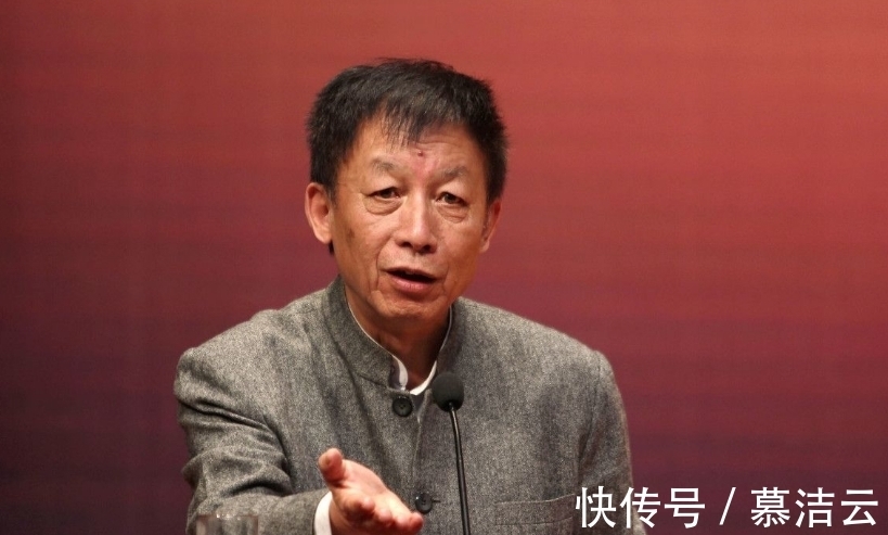 首里@看完易中天这首《满江红》,我心情复杂地写下了这篇文章