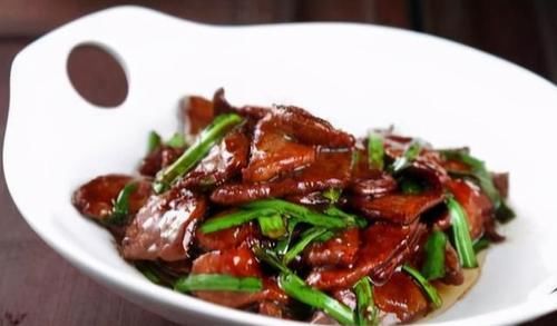 十道麻辣菜品，麻辣鲜香、盘盘美味，过年过节保证让你吃得过瘾