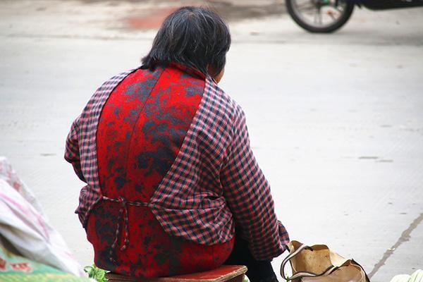 雌激素|女性绝经就会变老吗绝经后把四事做好了,有助保持年轻态