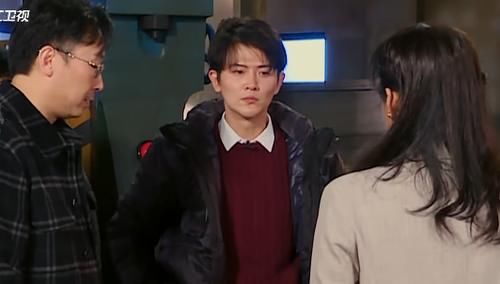 無證之罪|劉端端赫子銘演戲不敢真動(dòng)手，李成儒斥責(zé)：職業(yè)演員不能憐香惜玉