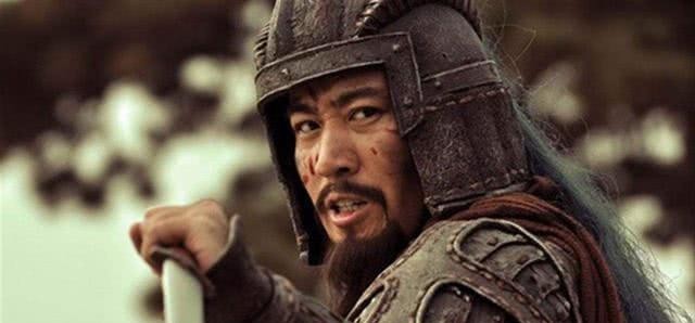 大哭|是谁对刘备如此重要?此人死后,刘备大哭:孔明误我!