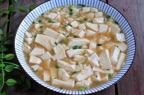 蚝油豆腐|高蛋白、低脂肪，冬天这菜别错过，1块钱1个，嫩滑入味比肉香！