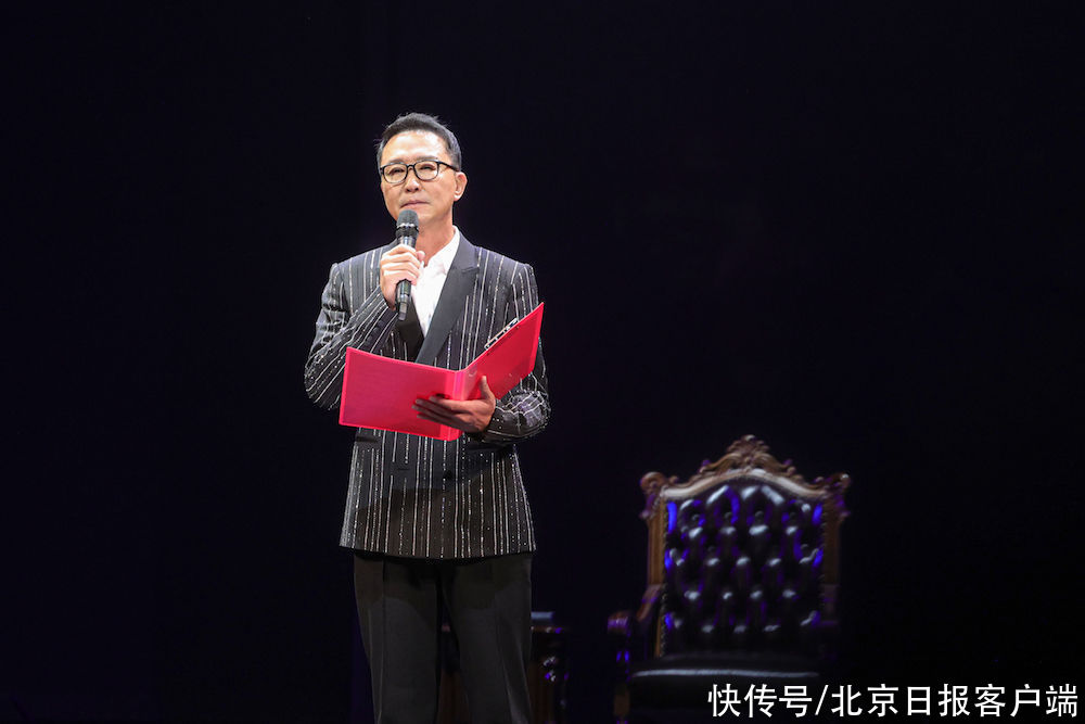 梁冠华|回归人艺再演《茶馆》，吴刚还是迷恋这个舞台