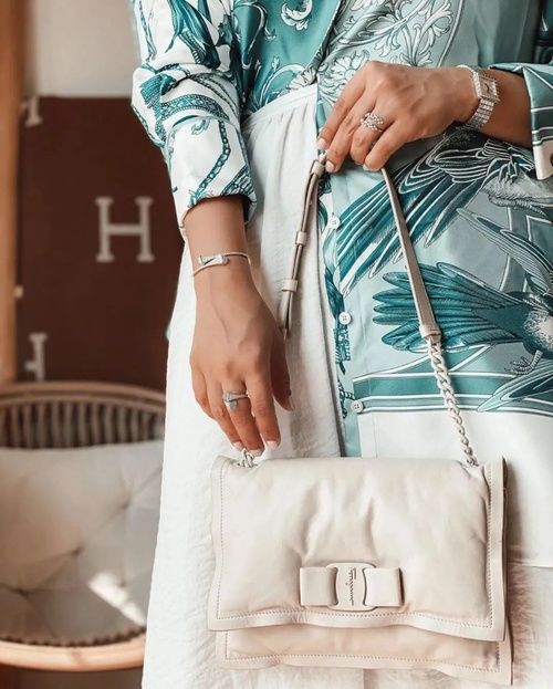 羽绒服穿在你身上显臃肿？穿在它身上刚刚好！