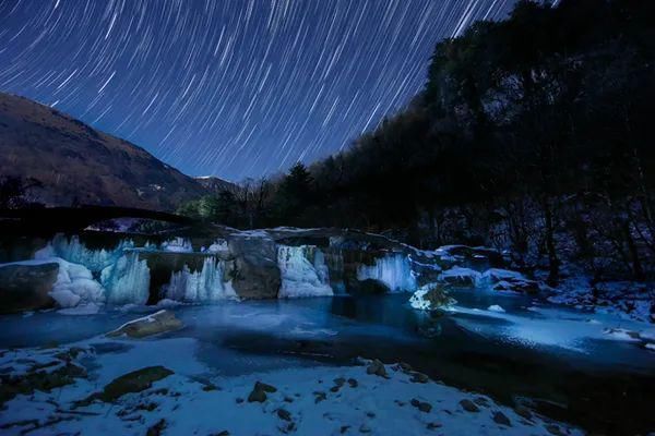 秦岭雪乡追星记：这才是冬天最美的夜空!